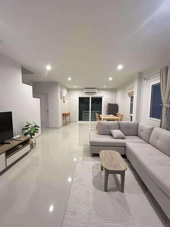Fully Furnished 3-Bedroom House at Supalai Primo Anusawari 9