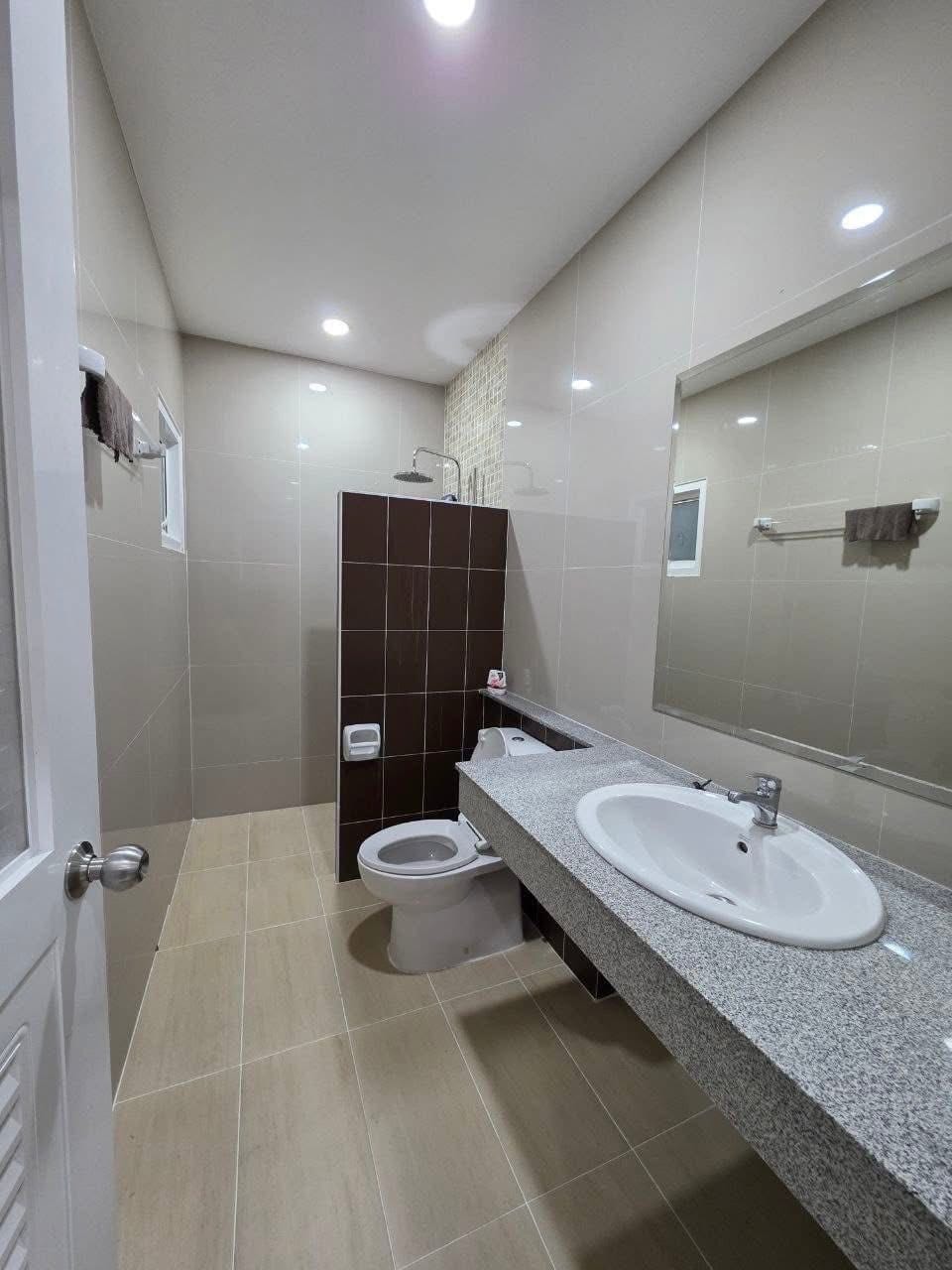3-Bedroom House in Sinsuk Thani Village, Thalang 5