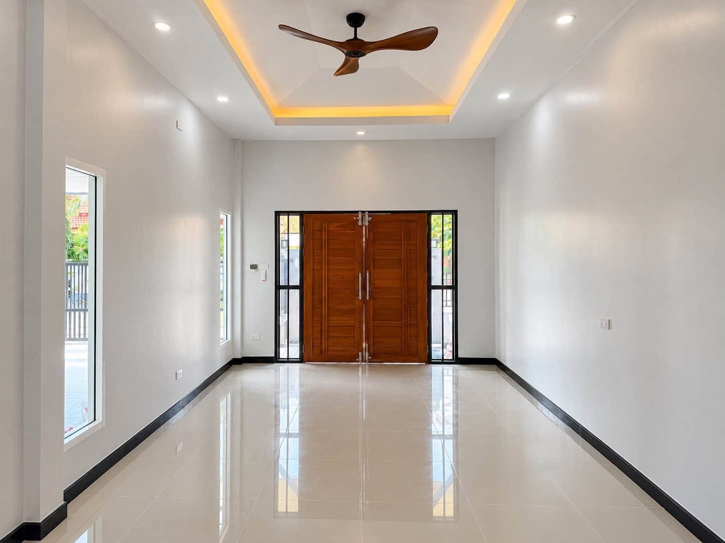 3-Bedroom House for Sale in Thalang, Phuket — interior view