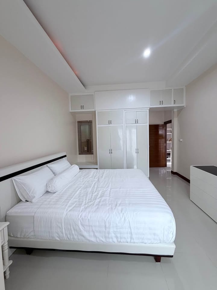 3-Bedroom House for Rent in Thalang, Phuket — interior view
