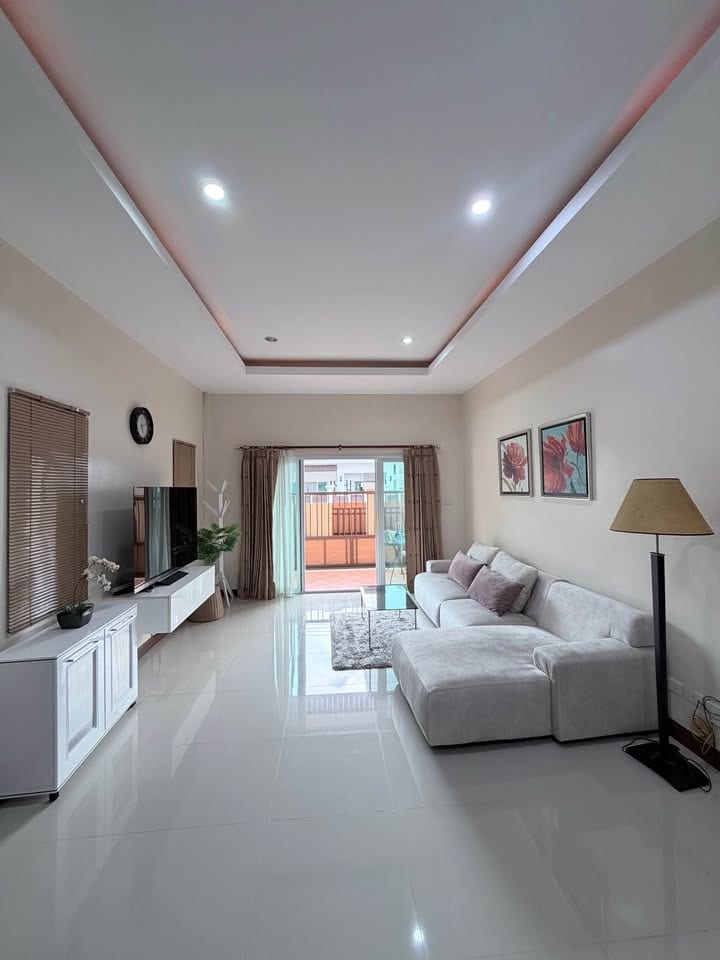3-Bedroom House for Rent in Thalang, Phuket — interior view