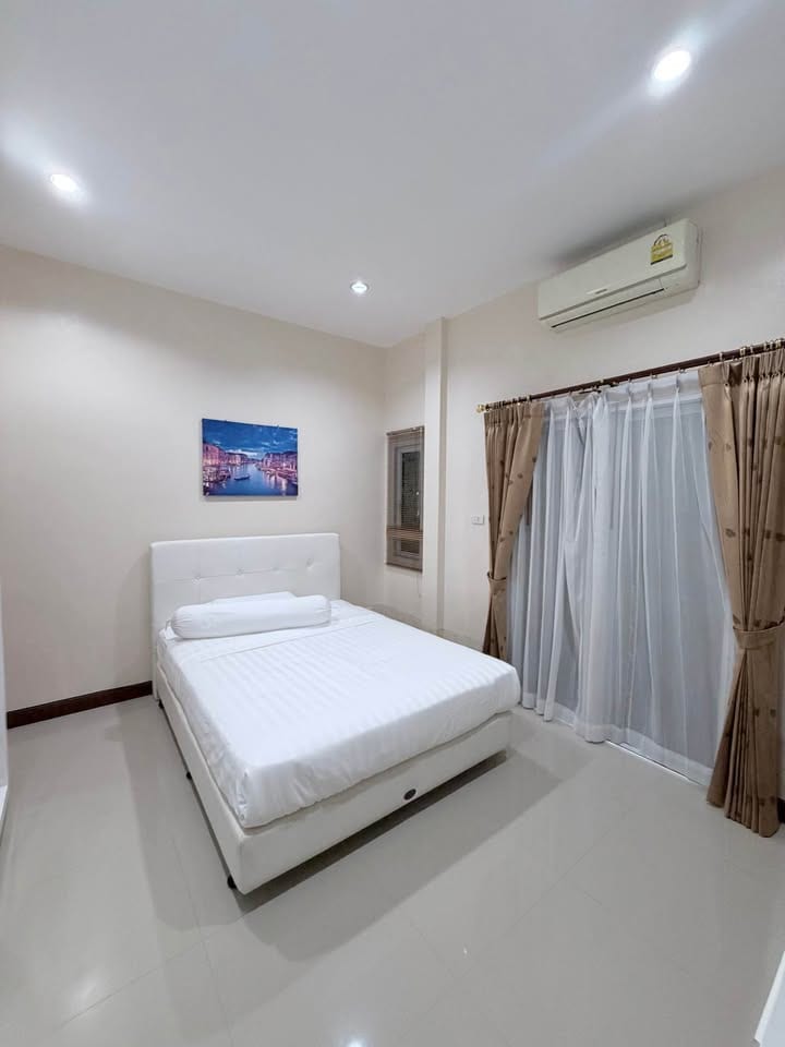 3-Bedroom House for Rent in Thalang, Phuket — interior view