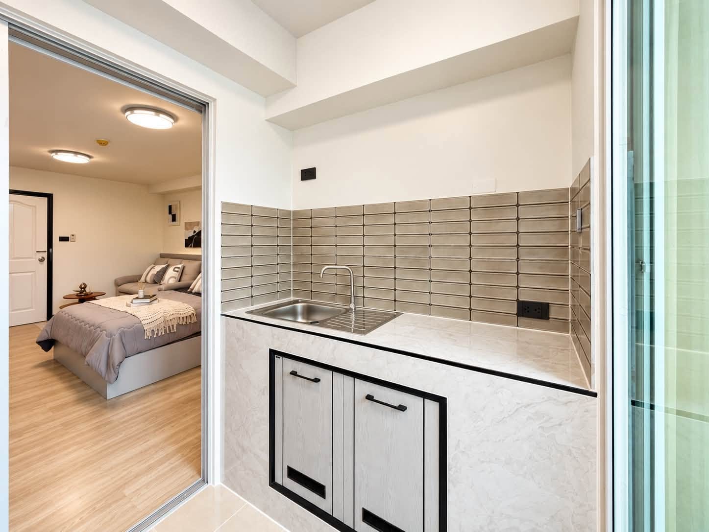 1-Bedroom Condo for Sale in Thalang, Phuket — interior view