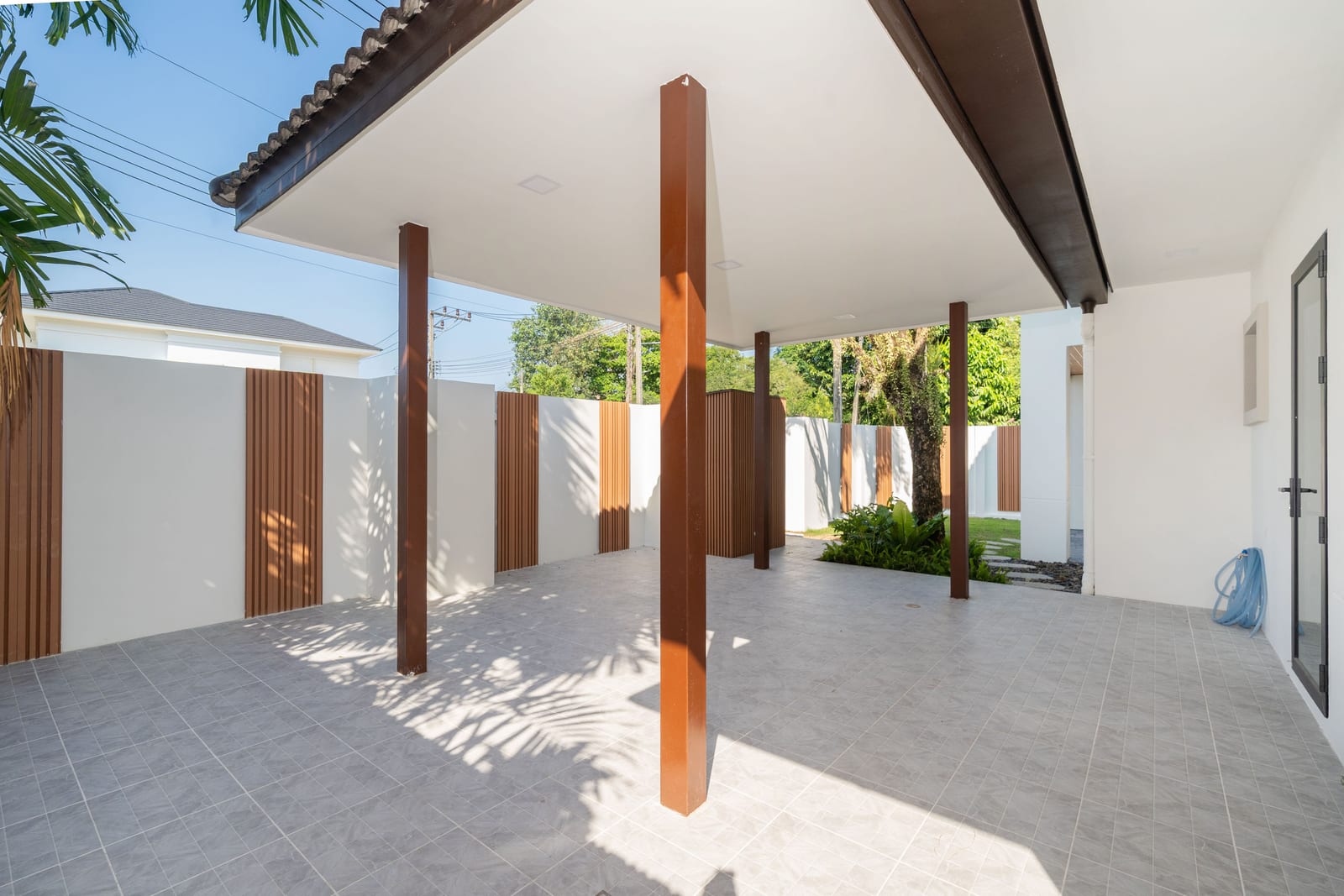 4-Bedroom Villa for Sale in Thalang, Phuket — interior view