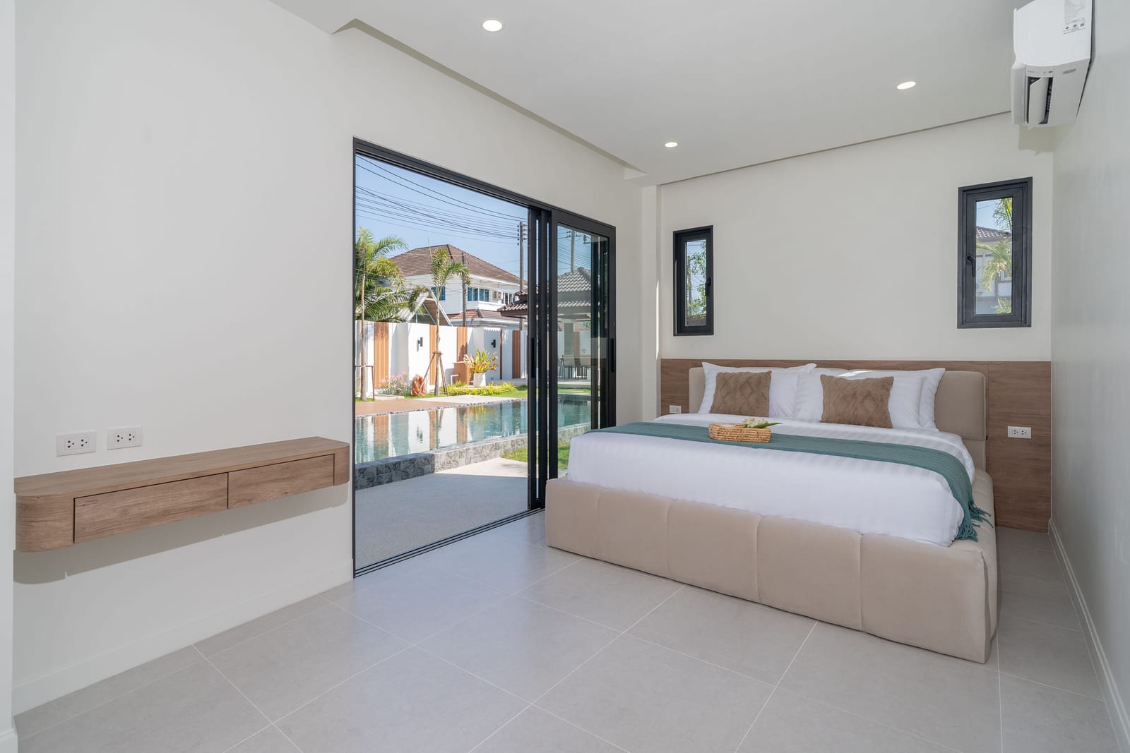 4-Bedroom Villa for Sale in Thalang, Phuket — interior view