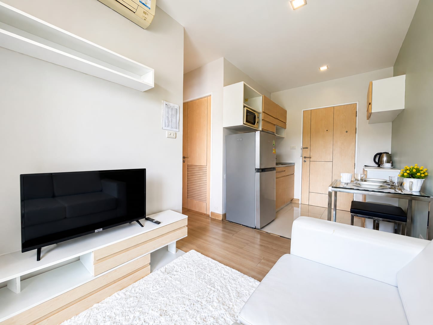 1-Bedroom Condominium for Sale in Thalang, Phuket — interior view