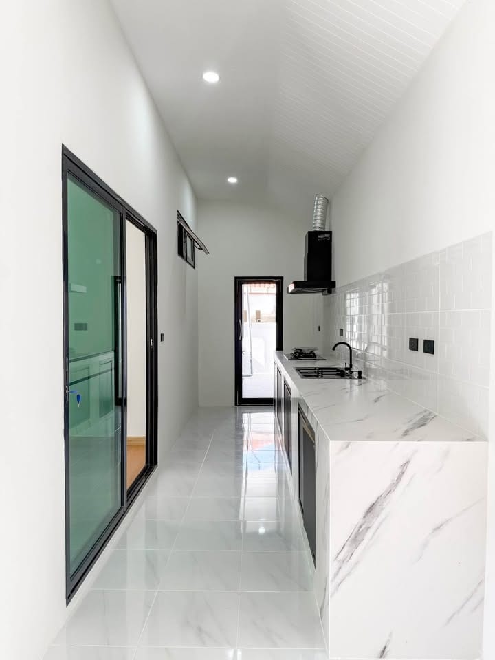 Renovated 3-Bedroom House — The Valley 2, Manik 4