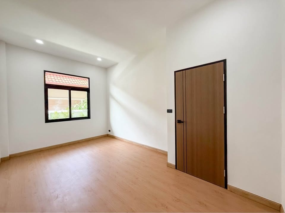 Renovated 3-Bedroom House — The Valley 2, Manik 9
