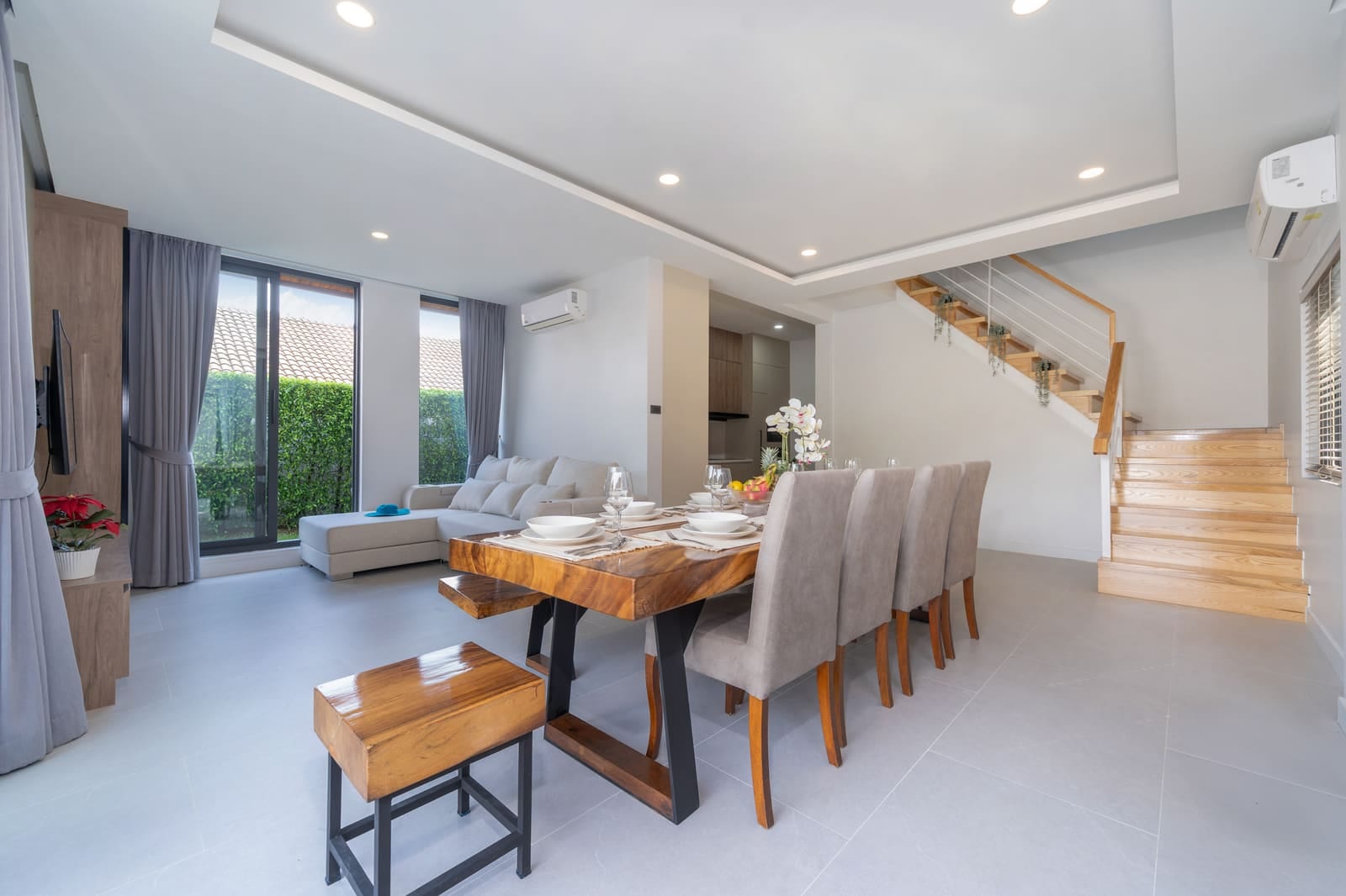 5-Bedroom Villa for Sale in Rawai, Phuket — interior view
