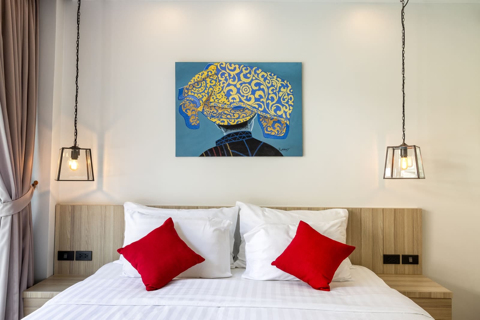 5-Bedroom Villa for Sale in Rawai, Phuket — interior view