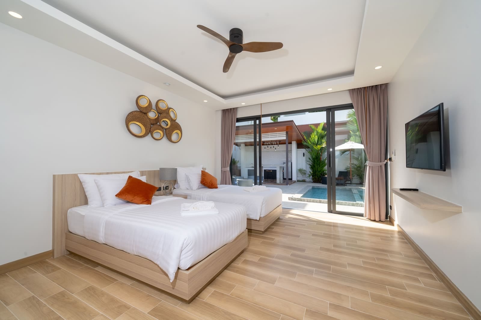 5-Bedroom Villa for Sale in Rawai, Phuket — interior view