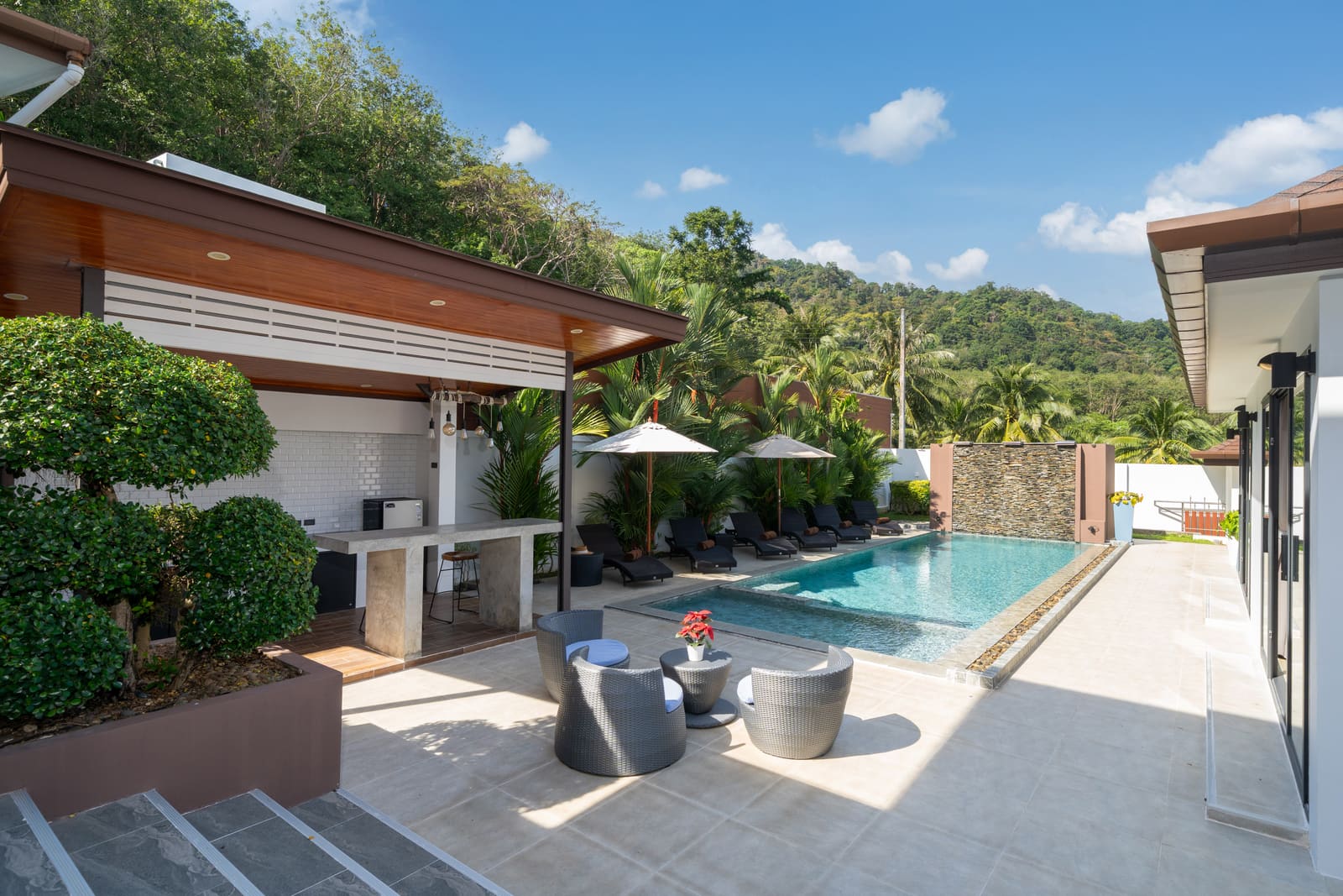 Villa Sasinee — Modern Tropical Pool Villa in Rawai 10