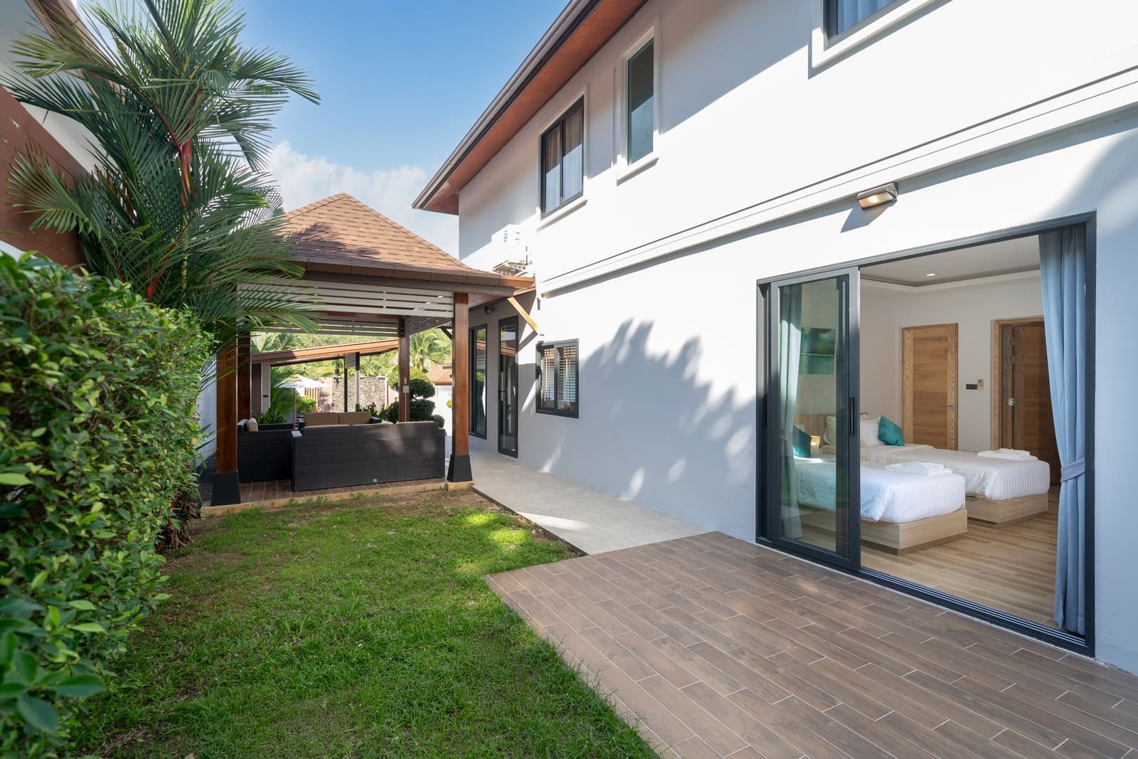 Villa Sasinee — Modern Tropical Pool Villa in Rawai 28