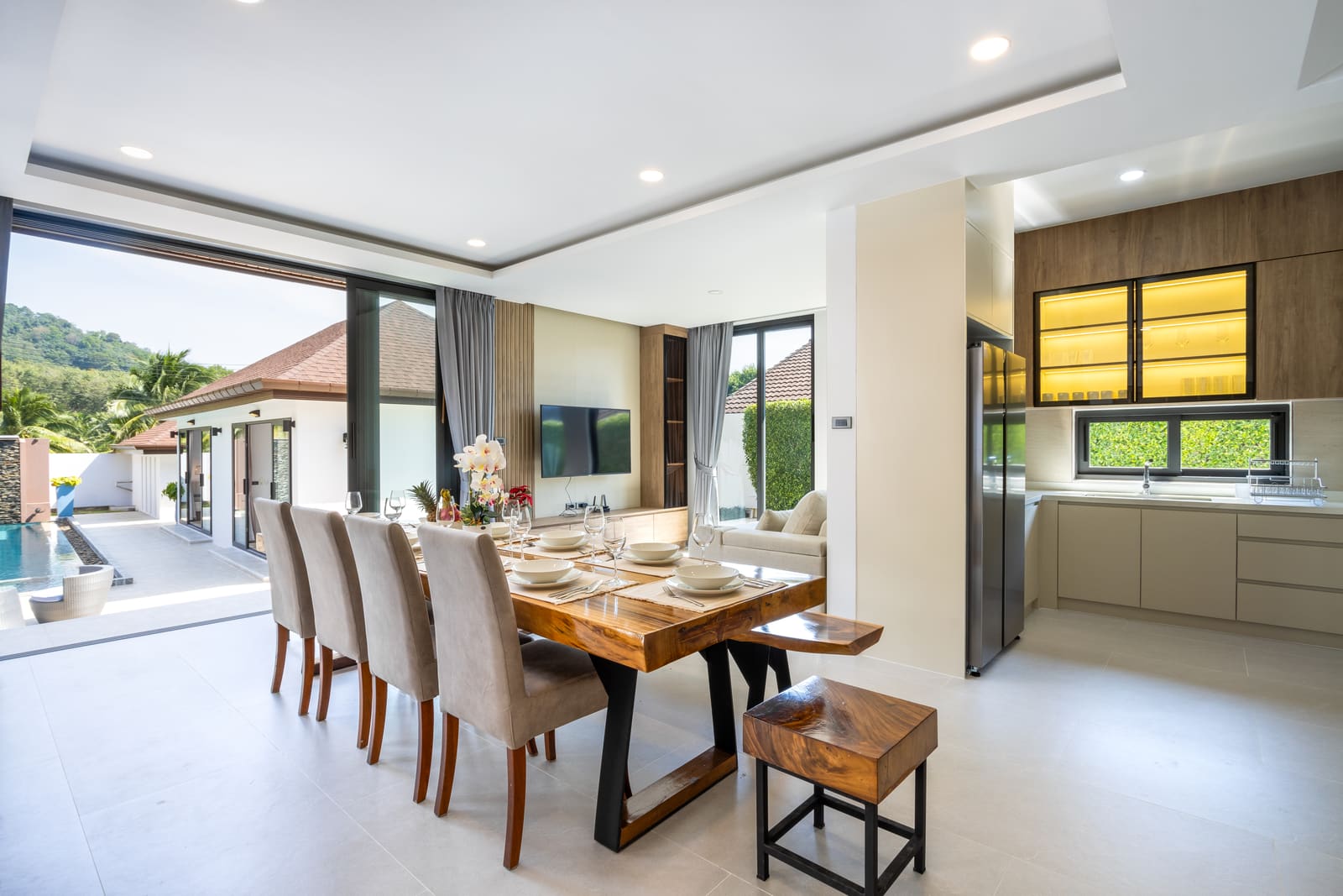 Villa Sasinee — Modern Tropical Pool Villa in Rawai 35