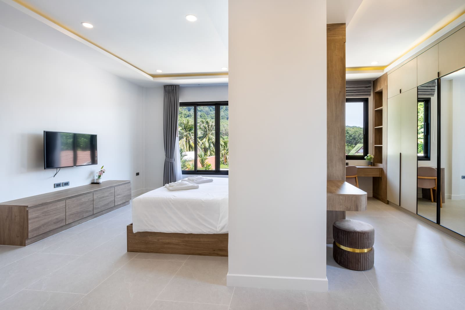 Villa Sasinee — Modern Tropical Pool Villa in Rawai 42