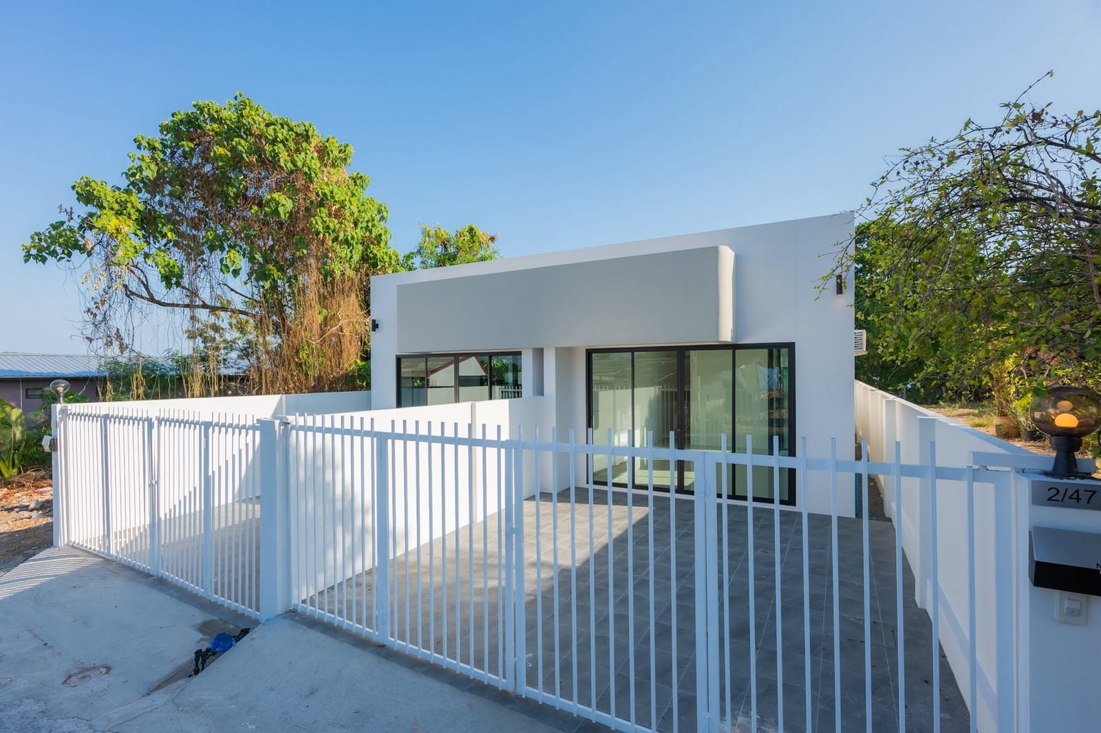 Single-Storey Semi-Detached House — Soi Yi Teng, Wichit