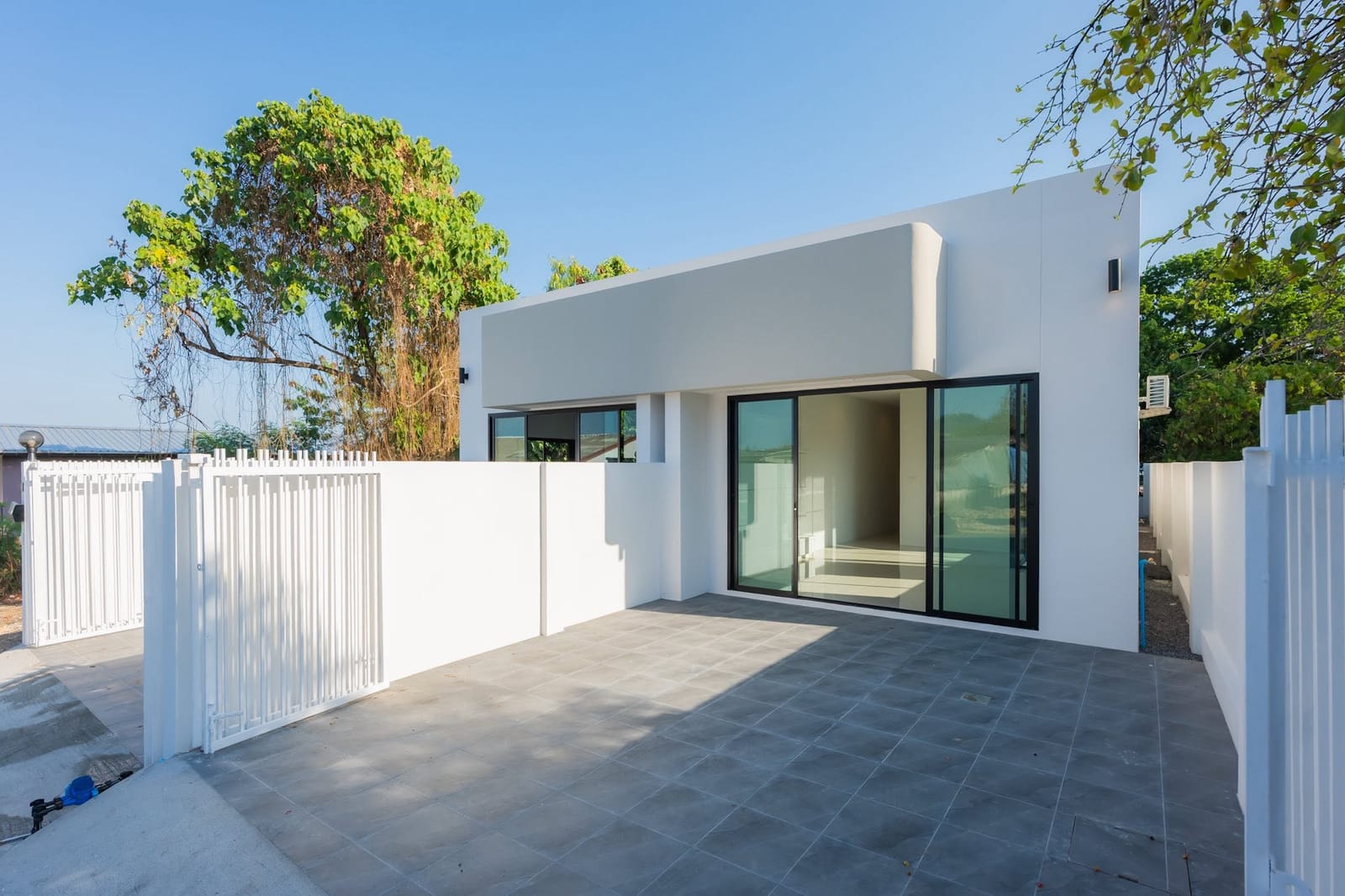 Single-Storey Semi-Detached House — Soi Yi Teng, Wichit